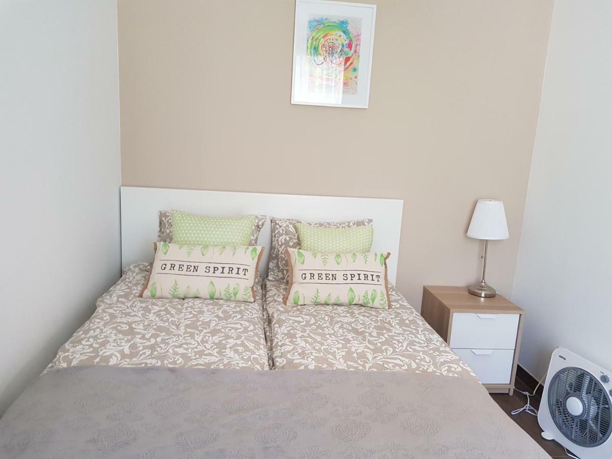 Apartament Malinowa Dolina Клодзко Екстериор снимка